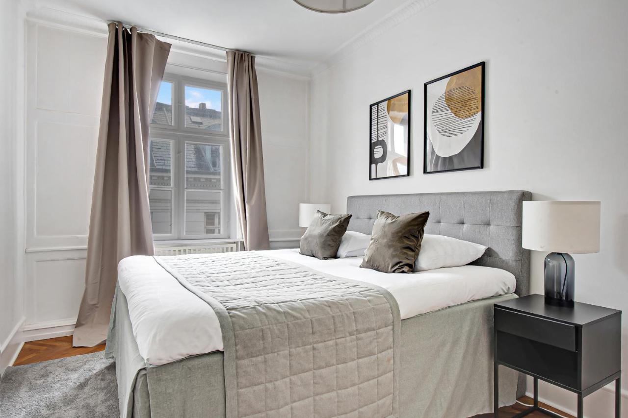 Sanders Square - Spacious Six-bedroom Near Amalienborg Appartement Kopenhagen
