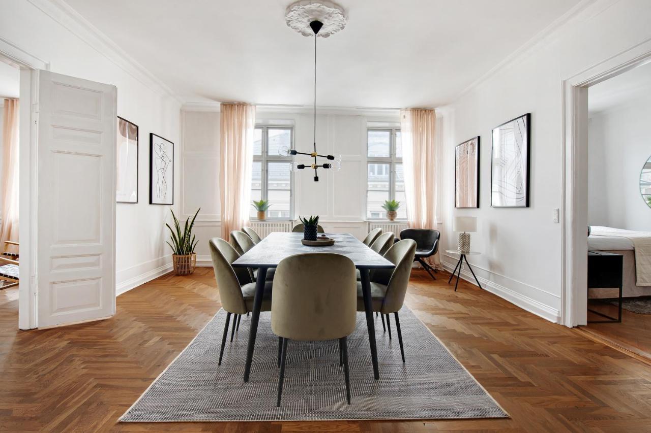Apartment Sanders Square - Spacious Six-bedroom Near Amalienborg *